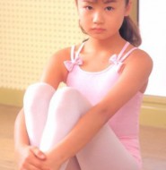 来一次中日萝莉大比拼,哈哈!【12P】