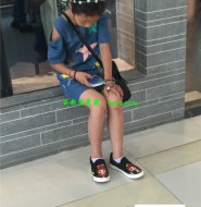 出售套图:这才是你要寻找的真正接地气的小萝莉,真实的不像话!【435P】