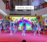 视频:摄影师小哥哥看见穿中筒袜小妹妹舞台上光芒四射,马上咔咔不停!