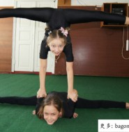 强悍的俄罗斯柔术小萝莉,各种惊人动作震慑小宅男!【34P】