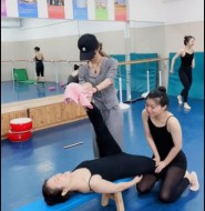 出售视频:史上最强的深入拍摄培训班里的小萝莉白裤袜!已绝版!【270V】