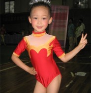 体操学校练功房里的学生!【10P】