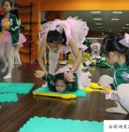 又见刻苦训练的台湾小妹子!【12P】
