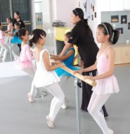 舞蹈启蒙的小萝莉!第二季!【41P】