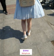 网友闲的无聊,跟拍穿帆布鞋的初中小姐姐!【41P】