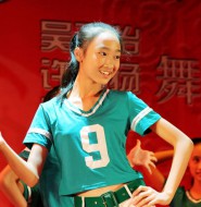 【舞蹈图片】少儿萝莉舞蹈–足球宝贝舞！【19P】