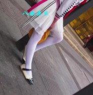 视频写真:公交站台loli白裙白裤袜