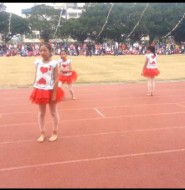 视频:来自台湾国小的白袜萝莉的一段奇怪的舞蹈!老夫表示没看懂!