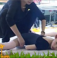 在线播放:白丝小萝莉辛苦练习舞蹈,为了心中的梦想!!!