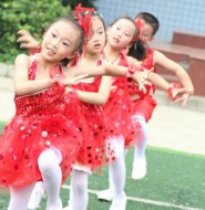 学校艺术节萝莉舞蹈白袜套图!【37P】