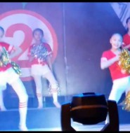 视频:小小萝莉足球宝贝的动感群舞!