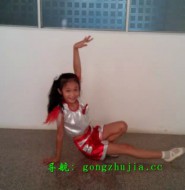 可爱的萝莉妹妹穿上舞蹈服,这是神的安排!【12P】